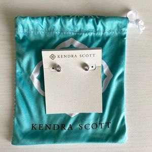 Kendra Scott Teardrop Earring in Grey/Black Stone